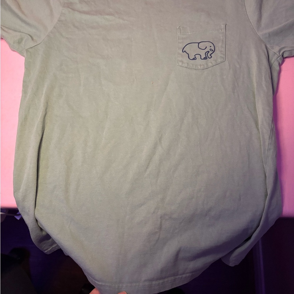 Ivory Ella Dark Gray Organic Cotton Tee
